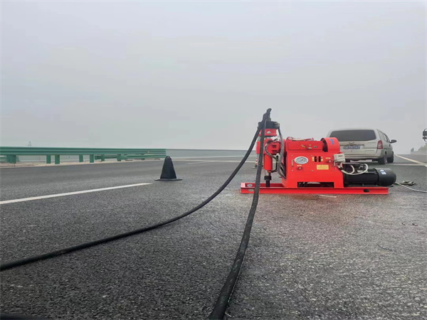 蓬安马路路基路面开裂下沉注浆加固灌浆